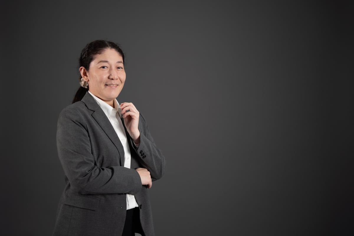 Takagi-Ayuko-001-1
